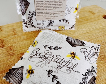 Bee Flowers Sachet - Bee Grateful -Beige: Botanical Blend Infused with Essential Oils