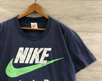 navy blue nike shirt