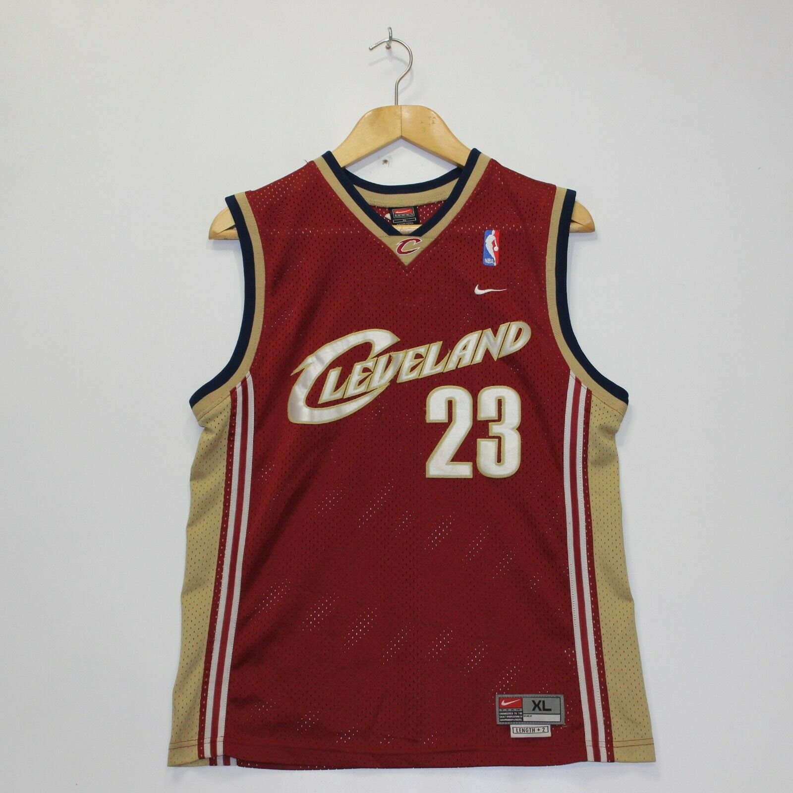 lebron james jersey youth size