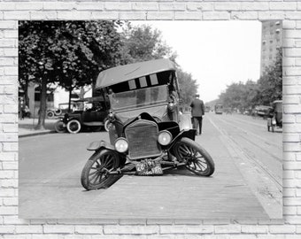 Vintage Broken Car Photo Poster Print, Antique Car Crash Model T Mechanic Garage Wall Art Home Decor