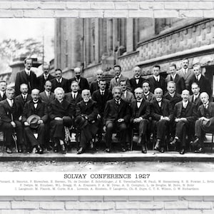 Solvay Conference 1927 Poster With Names, Feynman, Curie, Schrödinger, Heisenberg, Bohr, Planck, Vintage Physics Poster Science Photo Print