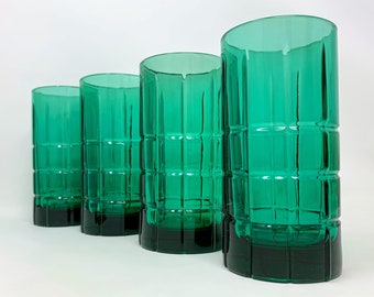 Featured image of post Dark Green Drinking Glasses