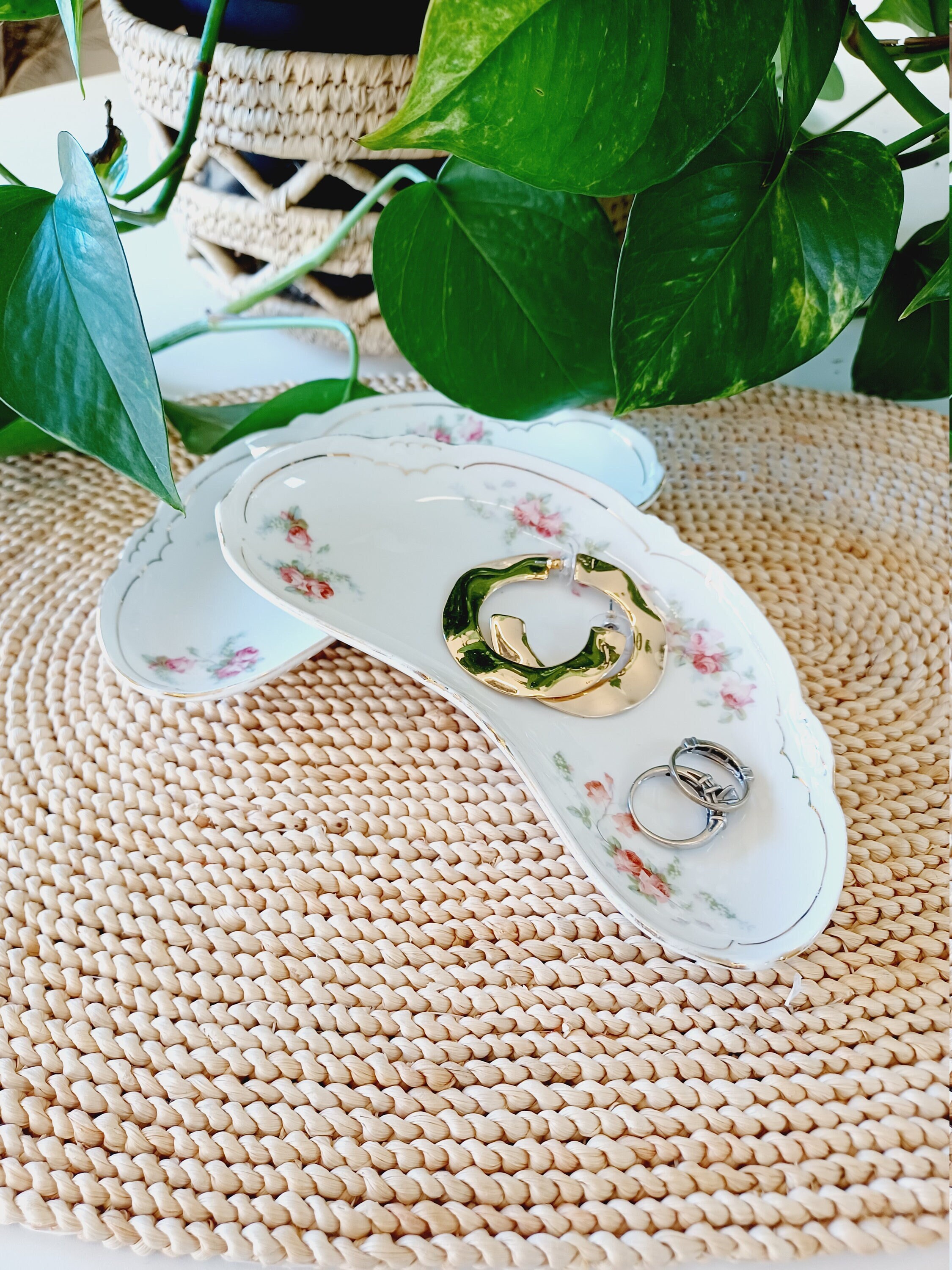 Vintage Bavaria Pink Rose Bud Gold Rim Crescent Shape Bone Dish, Set of 2, Bavaria Pink Rose Bud Gold Rim Trinket Dish, Pink Rose Ring Dish