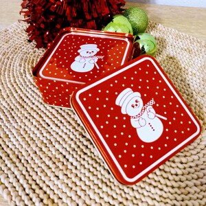 Vintage Snowman Christmas Coaster Set of 6 in Matching Tin, 80s Christmas Decor, 80s Christmas, Vintage Tin Cork Backed Christmas Coasters