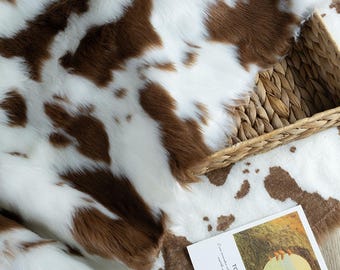 Tessuto in pelliccia sintetica di mucca Minky a pelo corto, tessuto di peluche morbido, pelliccia sintetica ispida, artigianato per costumi