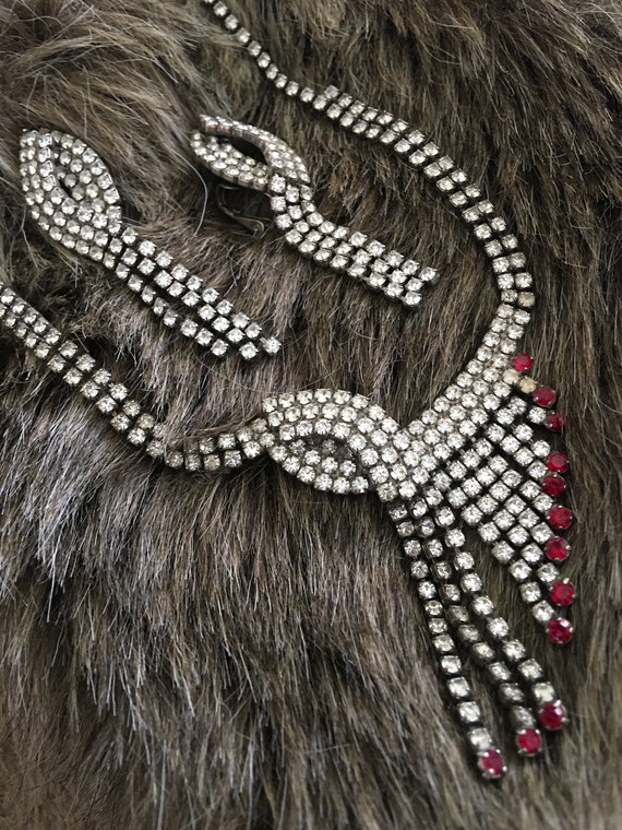 Vintage dangle rhinestone necklace earring set
