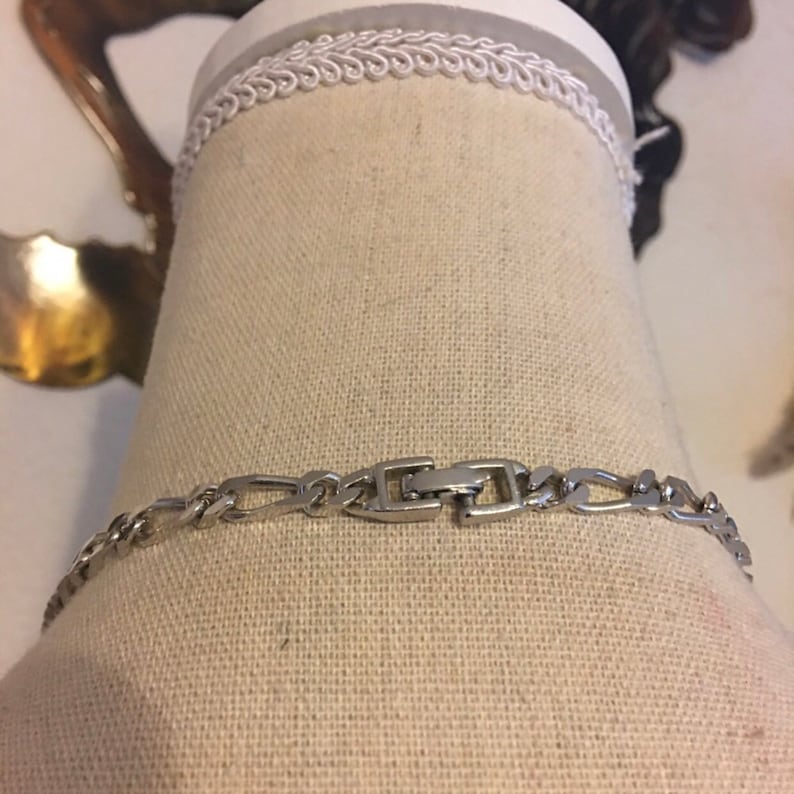 Vintage Monet silver tone figaro chain necklace