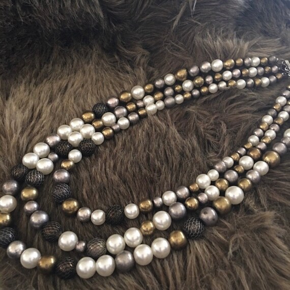 Vintage layered triple strand beaded necklace - image 4