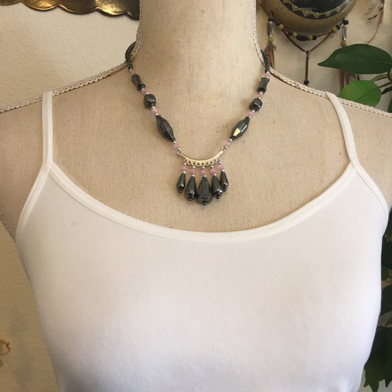 Vintage 80s hematite & rose quartz stone necklace - image 7