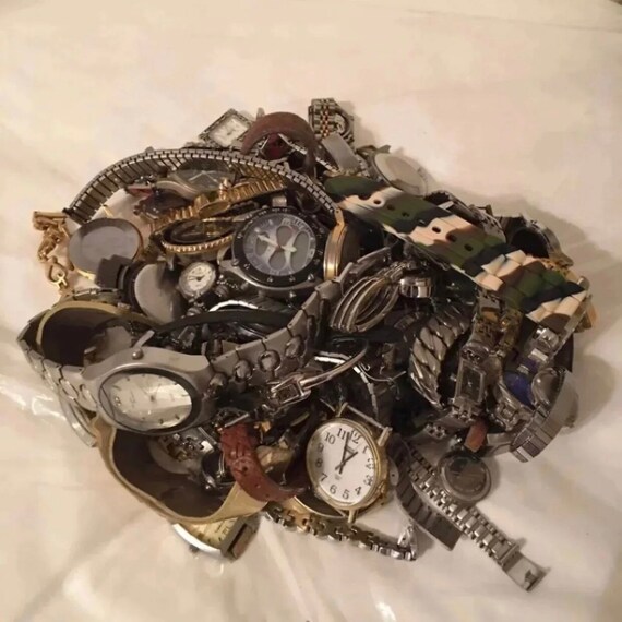 Vintage and modern men’s & ladies watch lot repair