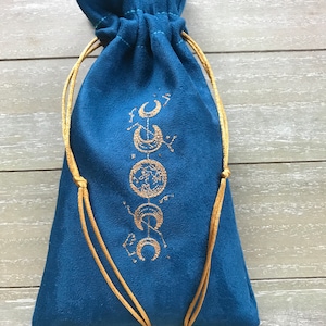 Handmade Teal Faux Suede Tarot Deck Pouch: Embroidered Celestial Design