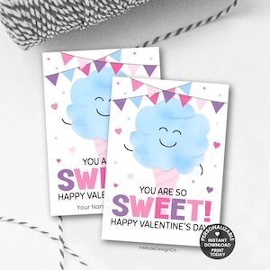 Peut inclure: Deux cartes de Saint-Valentin avec un motif de barbe à papa de dessin animé. Les cartes présentent un personnage de barbe à papa bleu avec un visage souriant, des cœurs roses et le texte "YOU ARE SO SWEET! HAPPY VALENTINE'S DAY".