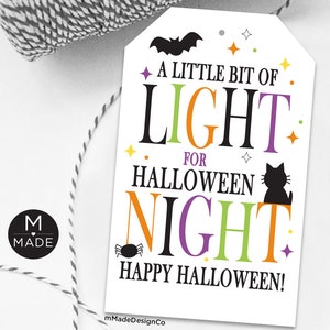 Etiquetas de Halloween com bastões luminosos Um pouco de luz para a noite de Halloween Etiquetas de presente de Halloween Etiquetas de luz para crianças Mini etiquetas de lanterna para o Halloween