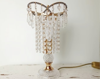 Alte Tischlampe mit Glasbehang Glasprismen romantische Tischleuchte alt Vintage