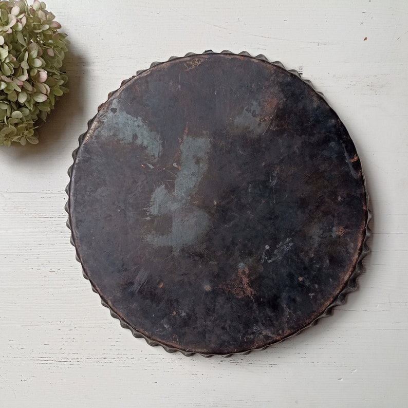 Large old 35.5 cm tart pan from France Tart tray shabby iron sheet old antique patina image 7
