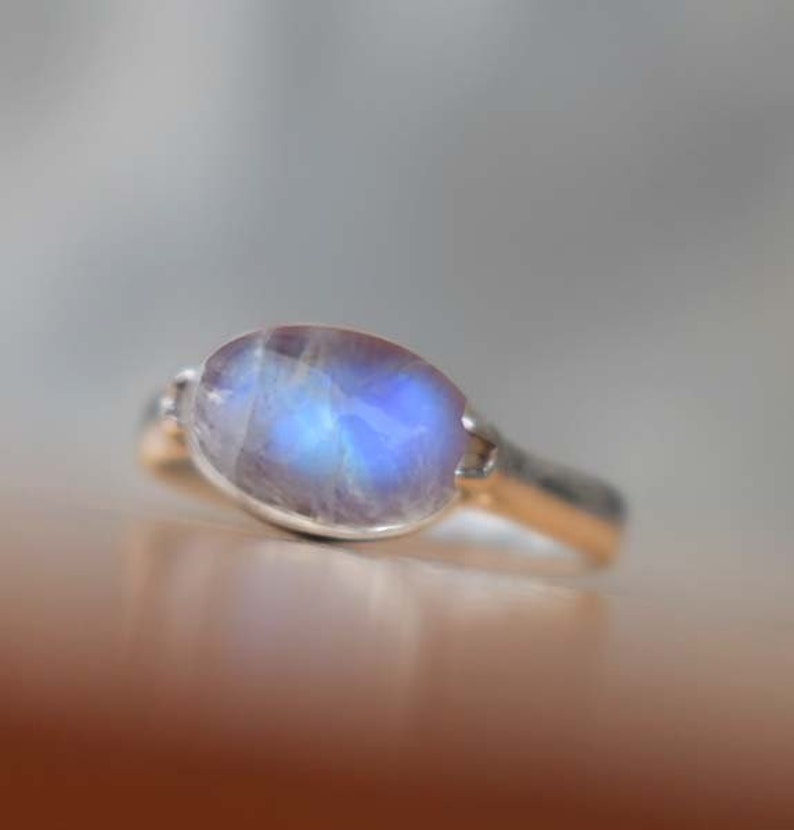 wedding solitaire moonstone ring handmade jewelry ring blue flash rainbow moonstone ring 925 sterling silver ring moonstone birthday gift