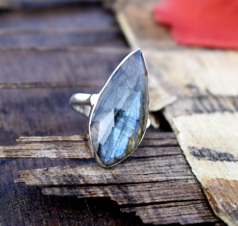 labradorite ring*925 sterling silver ring*blue flashy labradorite ring*handmade girls jewelry*valentine/'s day gift ring*bohemian huge ring