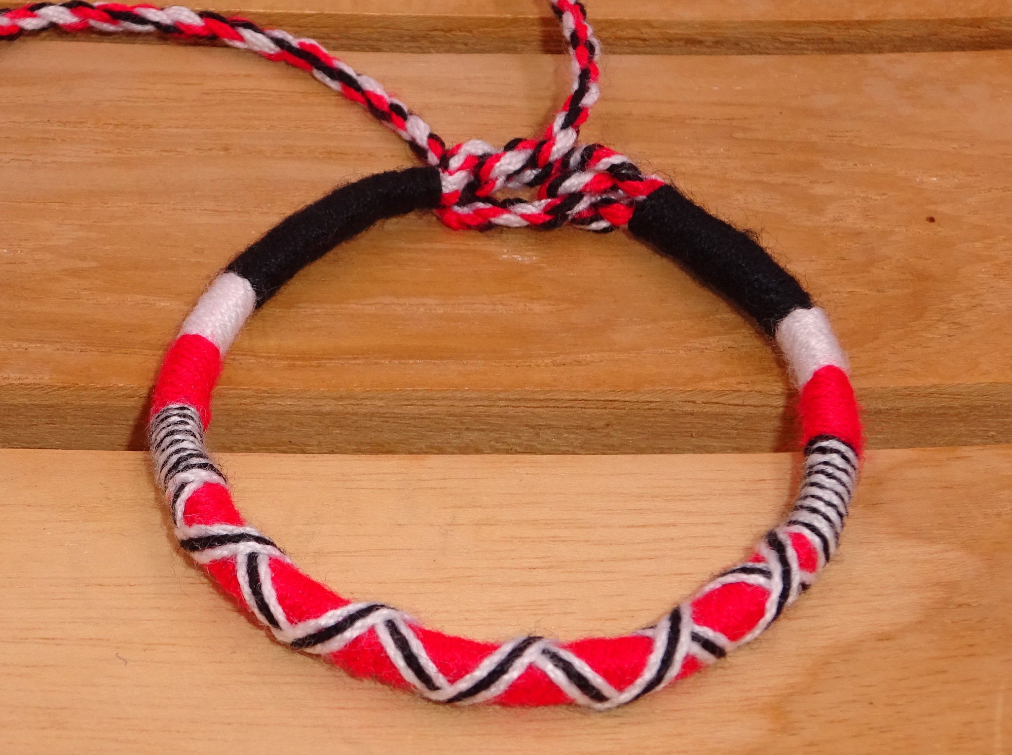 Bracelet Brésilien rouge coton homme femme Amitié Bonheur