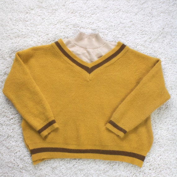 Vintage Cashmere Women’s Cropped Turtleneck Sweate