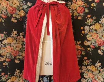 Silk lined red velvet robe circa 1930s/40s