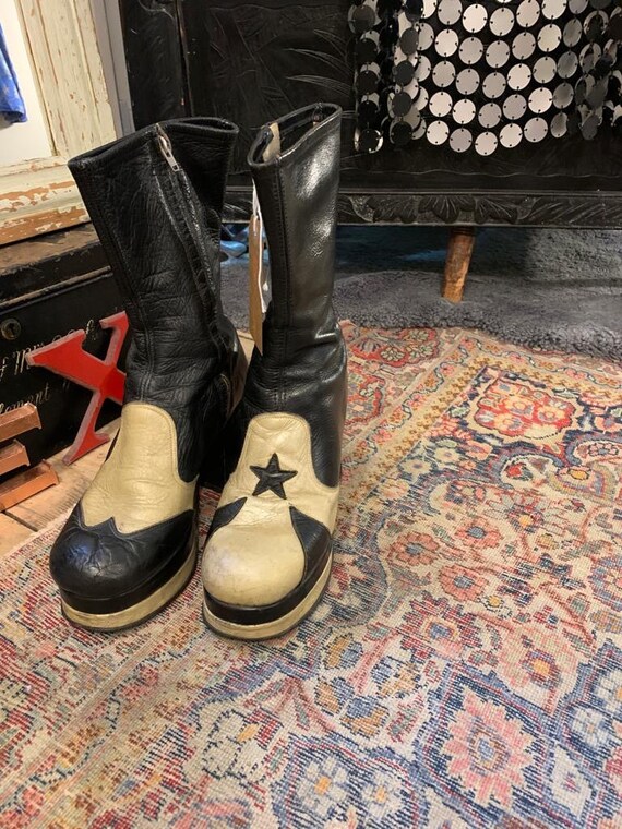1970s Black Leather Platform Boots with Star