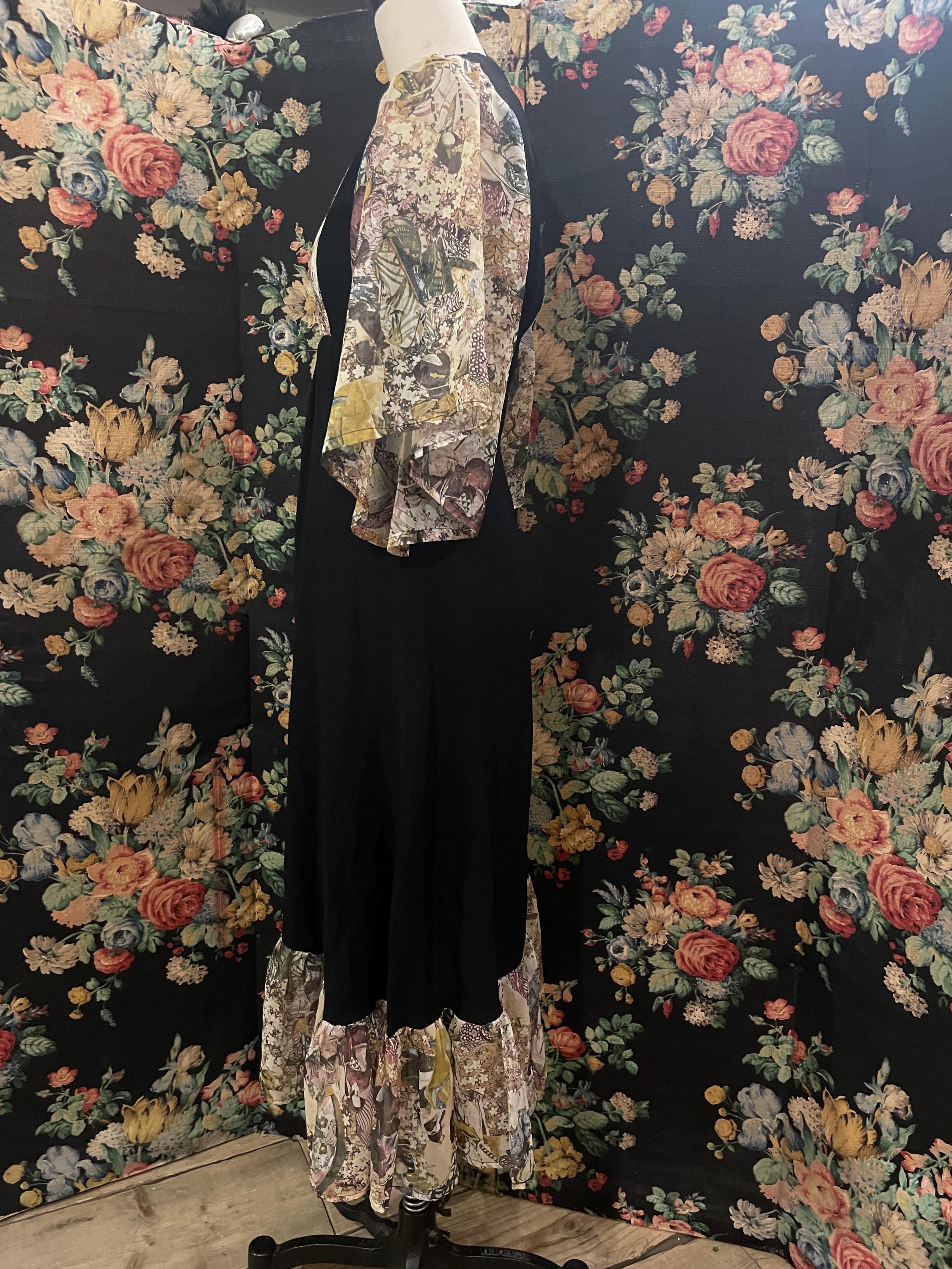 Pret a Porter Vintage Dress Black With Printed Butterfly Sleeves