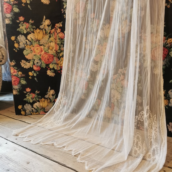 Long vintage lace veil