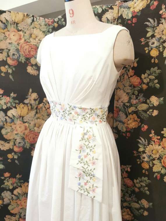 1960s embroidered poplin summer dress - image 1