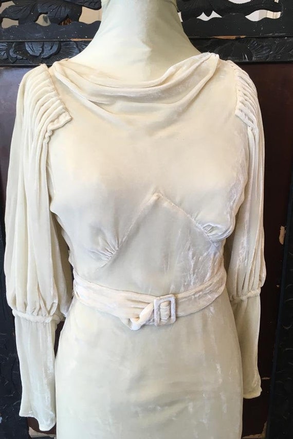 Vintage 1930s panne silk velvet dress