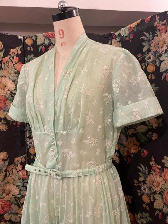 mint green 1950s dress Delicate mint green 1950s style party dress, swing skirt and halter top. So pretty! #1950s #1950sfashion #party #dress #mint #mintgreen #vintage #vintagestyle #rockabilly #fashion #promoted