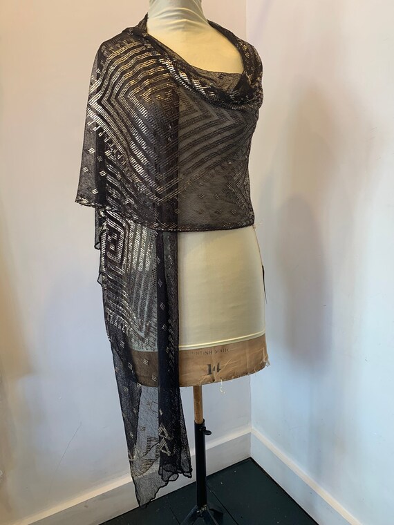 Black assuit 1930s shawl