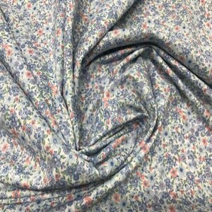Tessuto LIBERTY, tessuto batista a fiori blu, tessuti per bambini, tessuti artigianali, tessuti di cotone, tessuti al metro, 1 metro x 150 cm