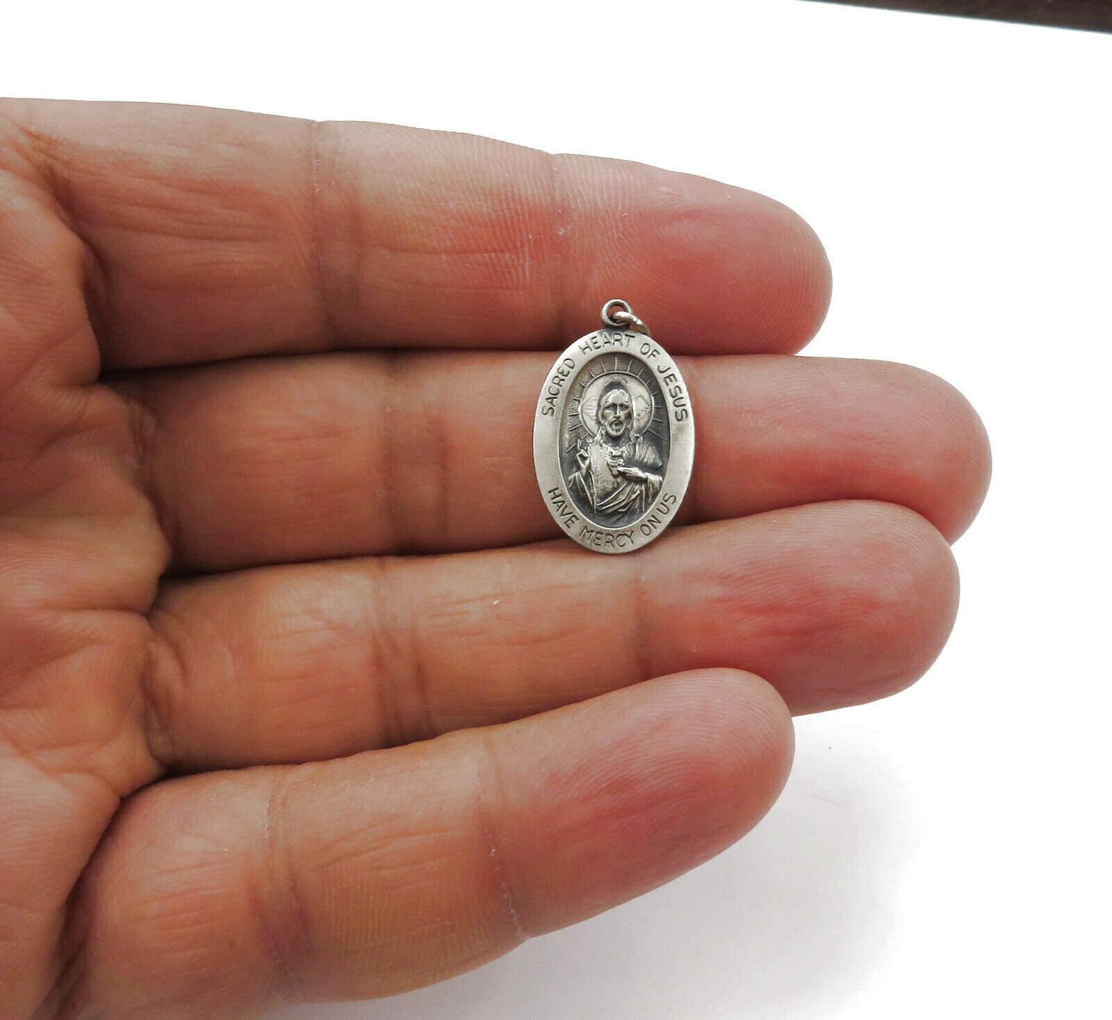 Sterling Silver 0.925 Oval Sacred Heart of Jesus Medal Necklace Pendant ...