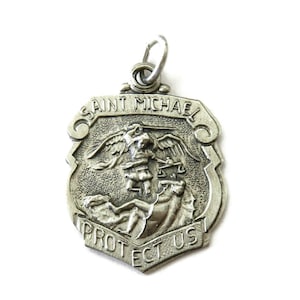 Sterling Silver 0.925 Saint St Michael Archangel Shield Medal Necklace Pendant Charm