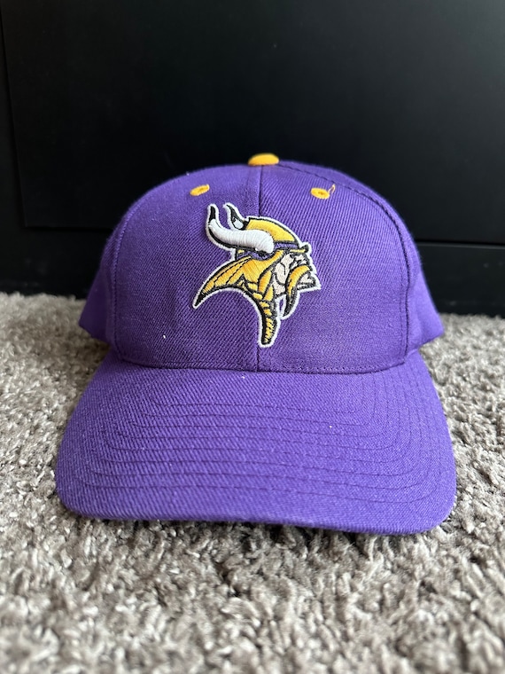 Vintage Minnesota Vikings Purple Athletic Snapback