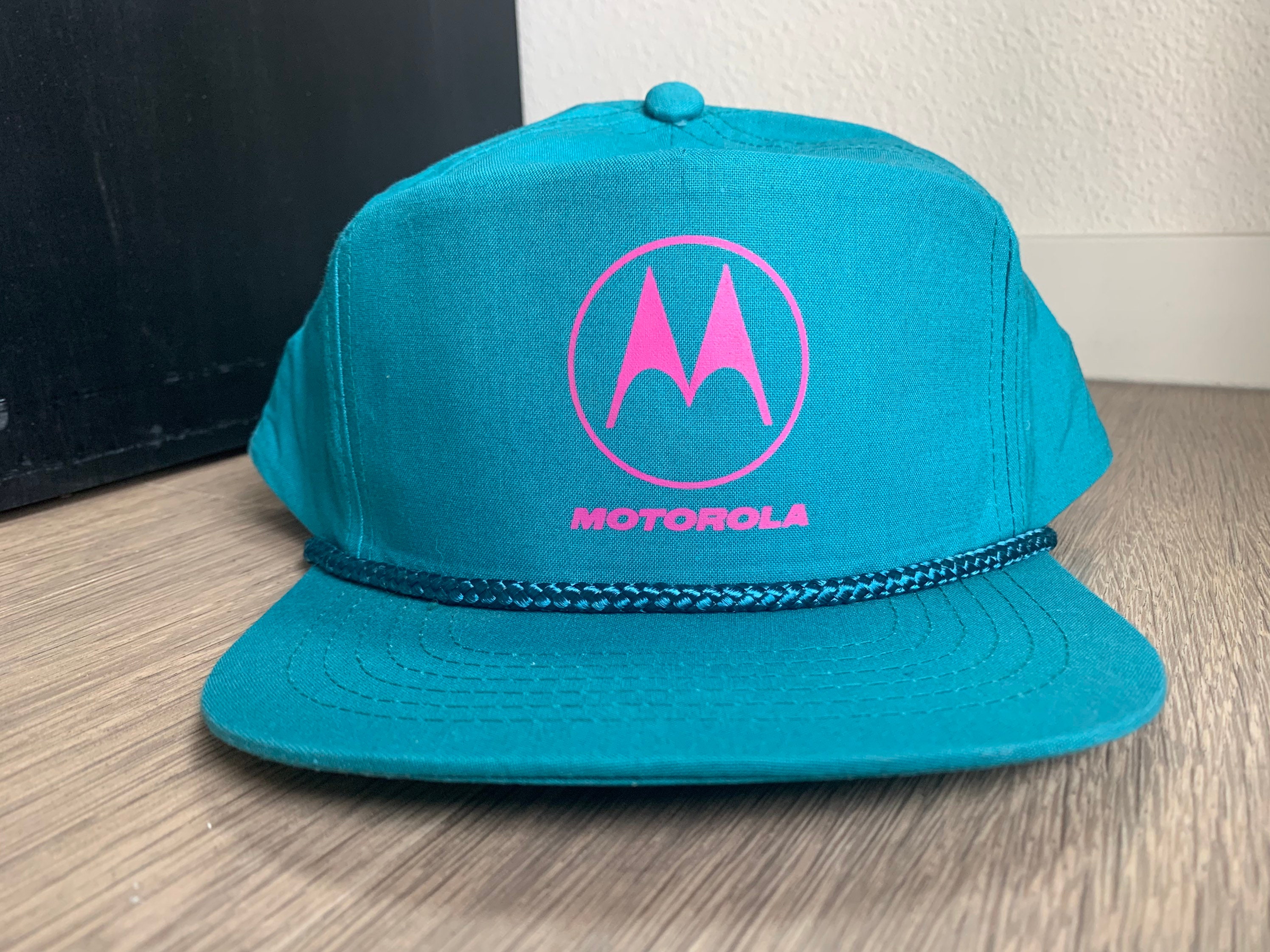 Motorola Telecommunications Mobile Phone Vintage Trucker Hat Cap USA Orange Men Vintage 80s Motorola Hat Cap Red Adjustable Snapback Logo  main image 2