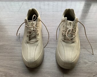 brooks trainers size 10