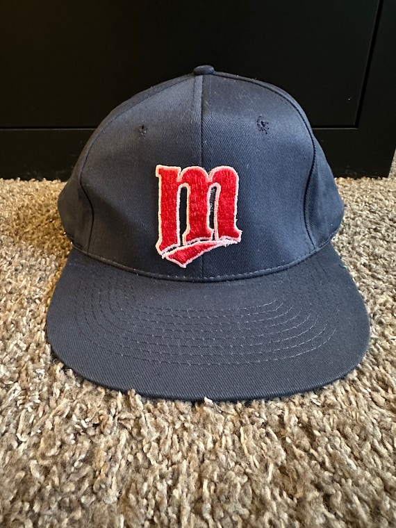 Vintage Minnesota Twins “ M “ Navy Snapback Hat - image 1
