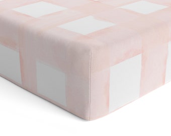 pink gingham crib sheet