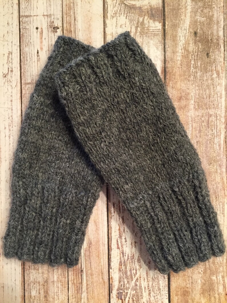 Fingerless mittens