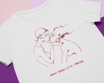 Lovers NYC Pride | Vintage Classic LGBTQ Gay Pride Lesbian Love Queer Dyke Femme Stonewall Gay Village | Unisex T-Shirt