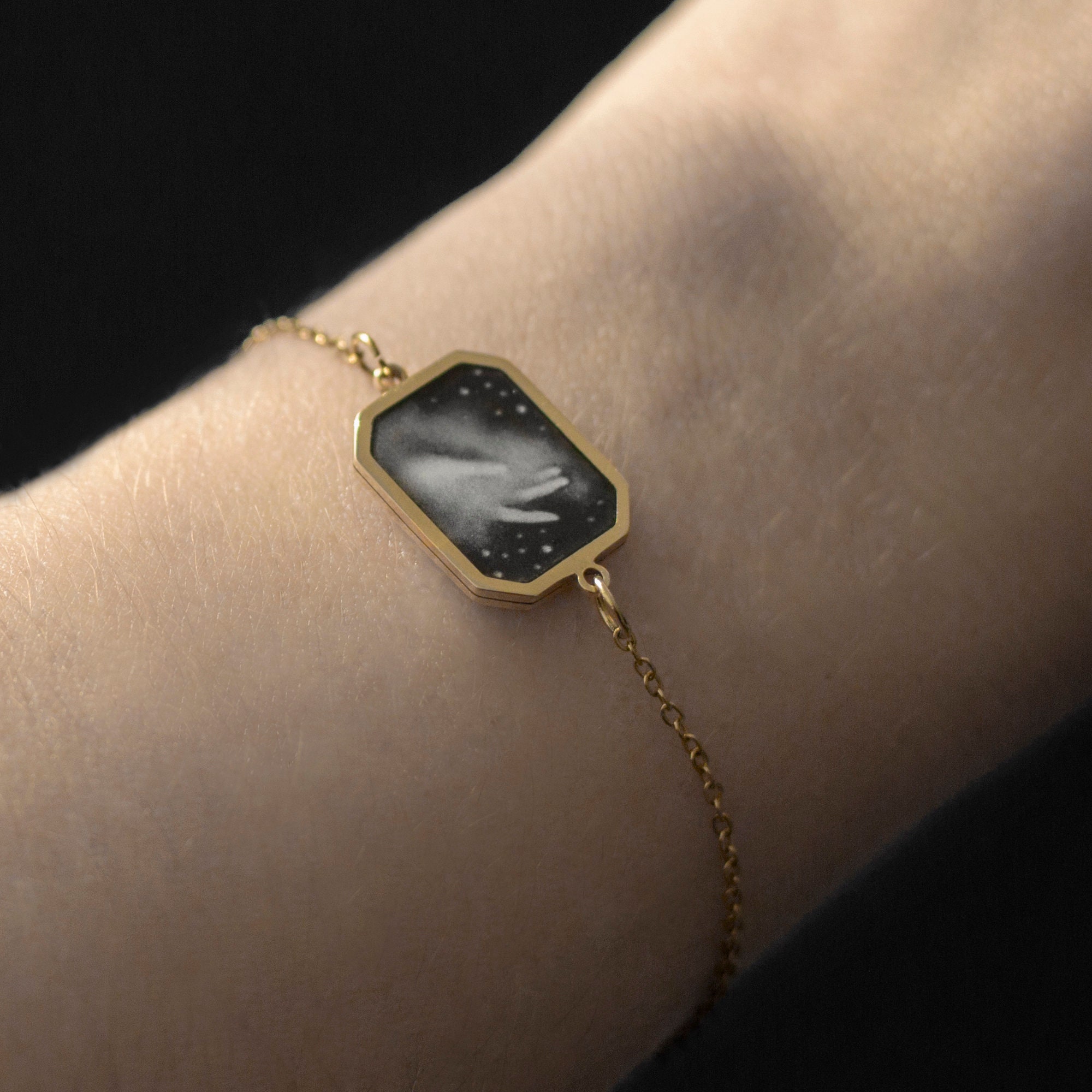 Victorian hand bracelet, Queen Mab from Hamlet, Gothic Edwardian jewelry, Dark academia bracelet, Witchy jewelry, Fairycore, Poetry inspired