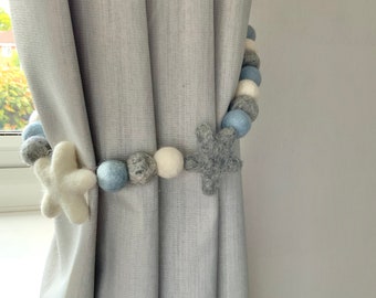 Vilten stergordijn met gestrikte achterkant: blauw, grijs kinderkamerdecoratie