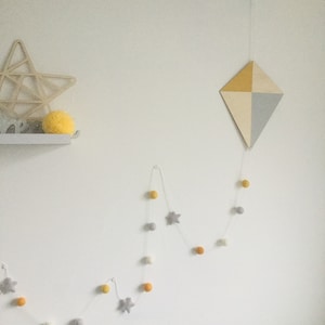 Cometa para colgar en la pared de la habitación de los niños, guirnalda de bolas de fieltro, decoración bohemia, decoración de estilo escandinavo