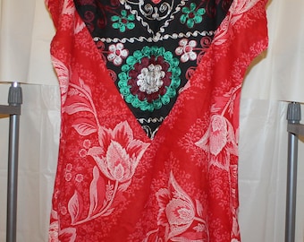 Vintage Summer Dress with Embroidered Collar
