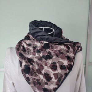 Neck warmer, snood, scarf with snap, collar