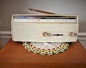Vintage 1960s Channel Master 6 Transistor Radio (Model 6510) Rero Art Deco Portable Battery Operated Radio