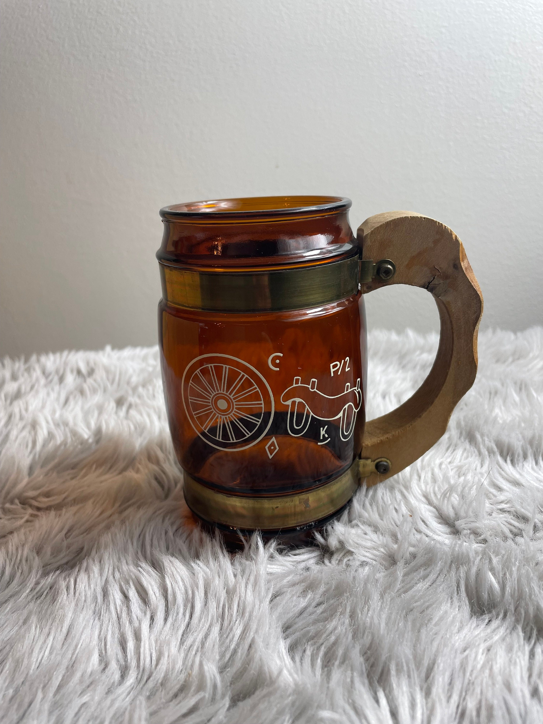 Vintage Siesta Ware 6 Small Amber Glass Souvenirs Seattle and Cowboy Boots with Wooden Handle Set of Two Vintage Siesta Ware 6 Small Amber Glass Souvenirs Seattle and Cowboy Boots with Wooden Handle Set of Two