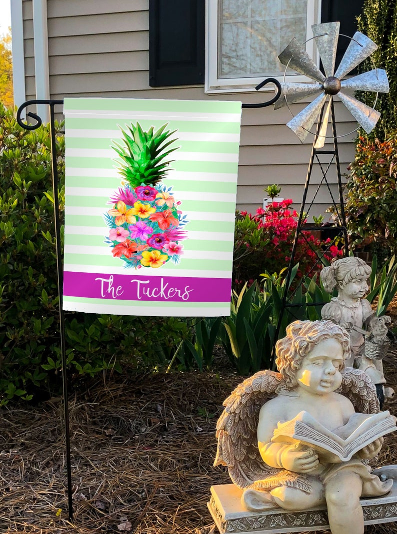 Download 11.5x15 Farmhouse Garden Flag Mockup Garden Flag Design | Etsy