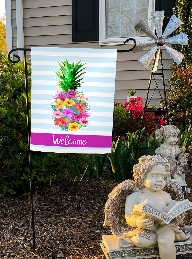 Download 11.5x15 Farmhouse Garden Flag Mockup Garden Flag Design | Etsy